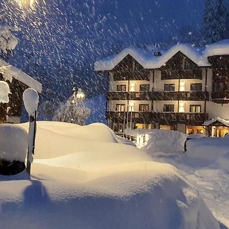 מדונה די קמפיליו Hotel Montana מראה חיצוני תמונה