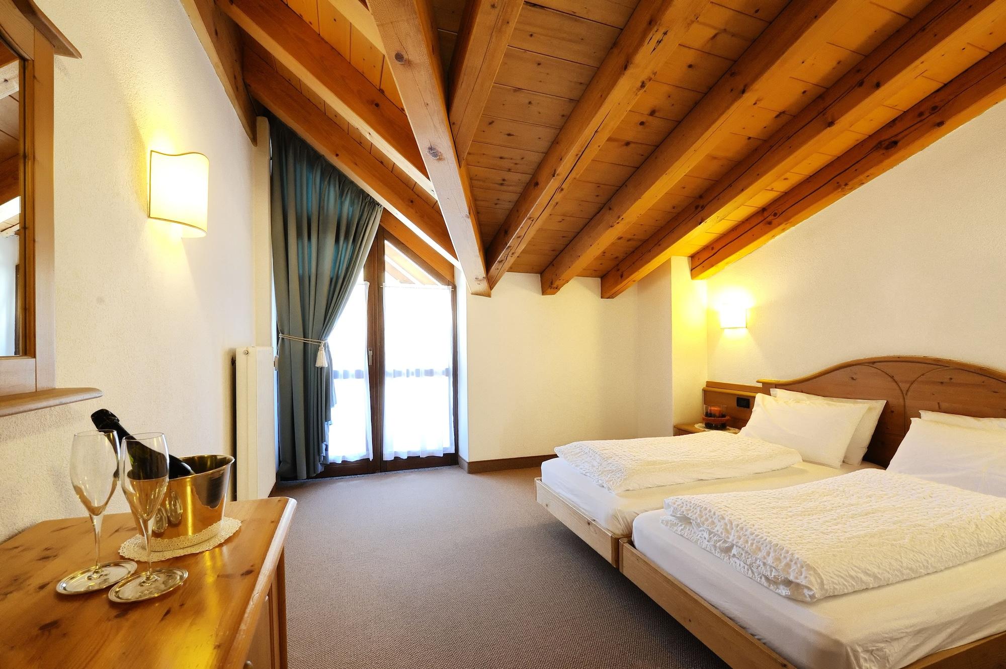 מדונה די קמפיליו Hotel Montana מראה חיצוני תמונה