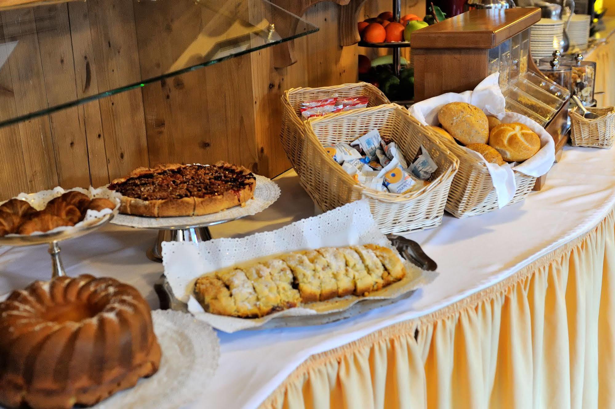 מדונה די קמפיליו Hotel Montana מראה חיצוני תמונה