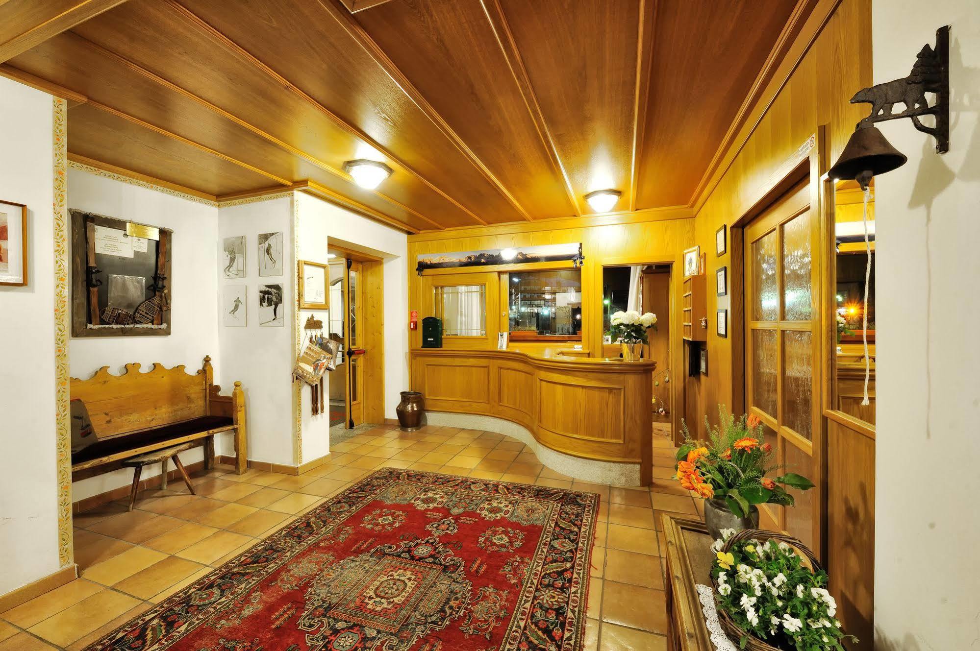 מדונה די קמפיליו Hotel Montana מראה חיצוני תמונה